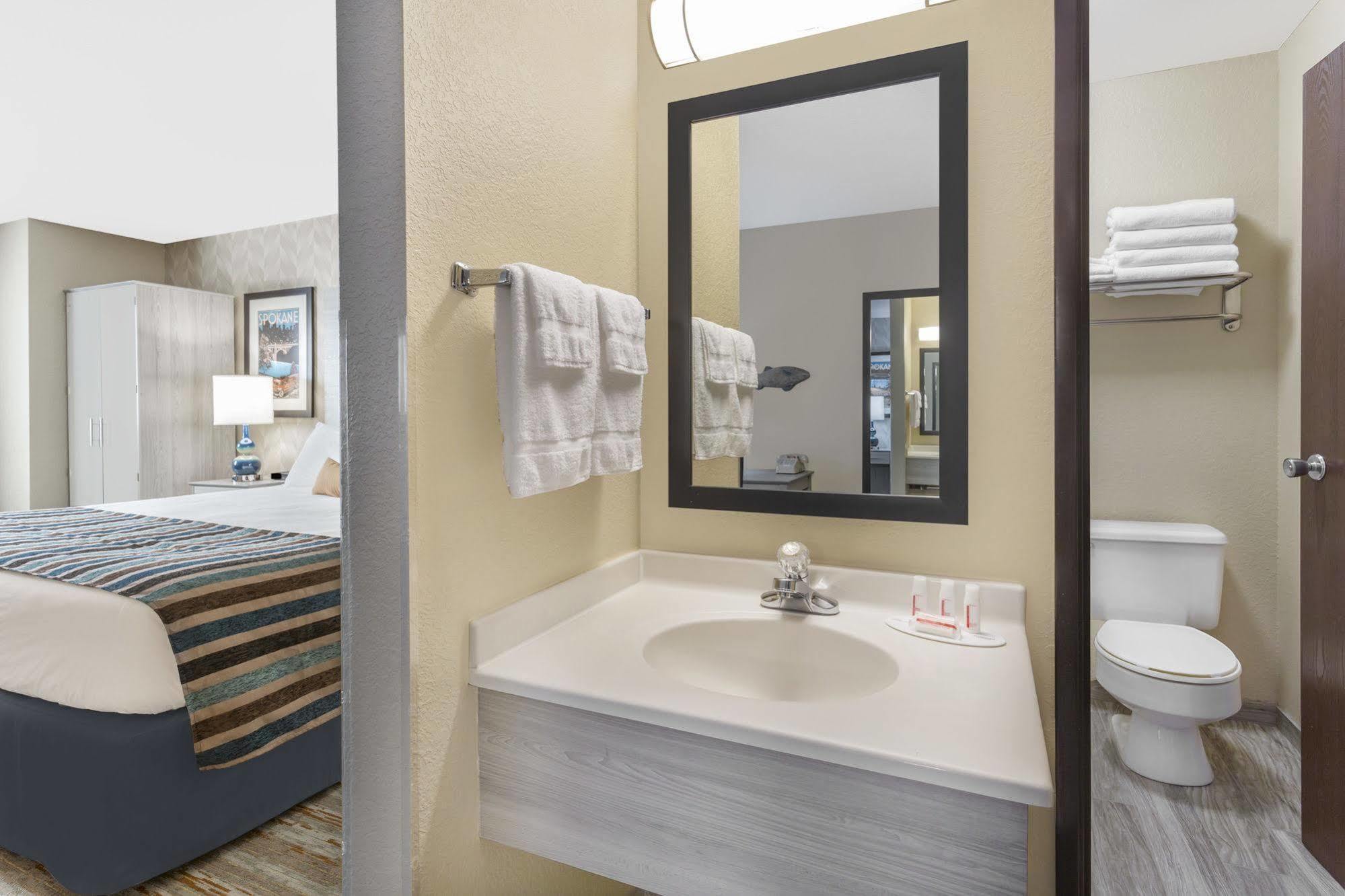 Silverstone Inn & Suites Spokane Valley Exteriér fotografie