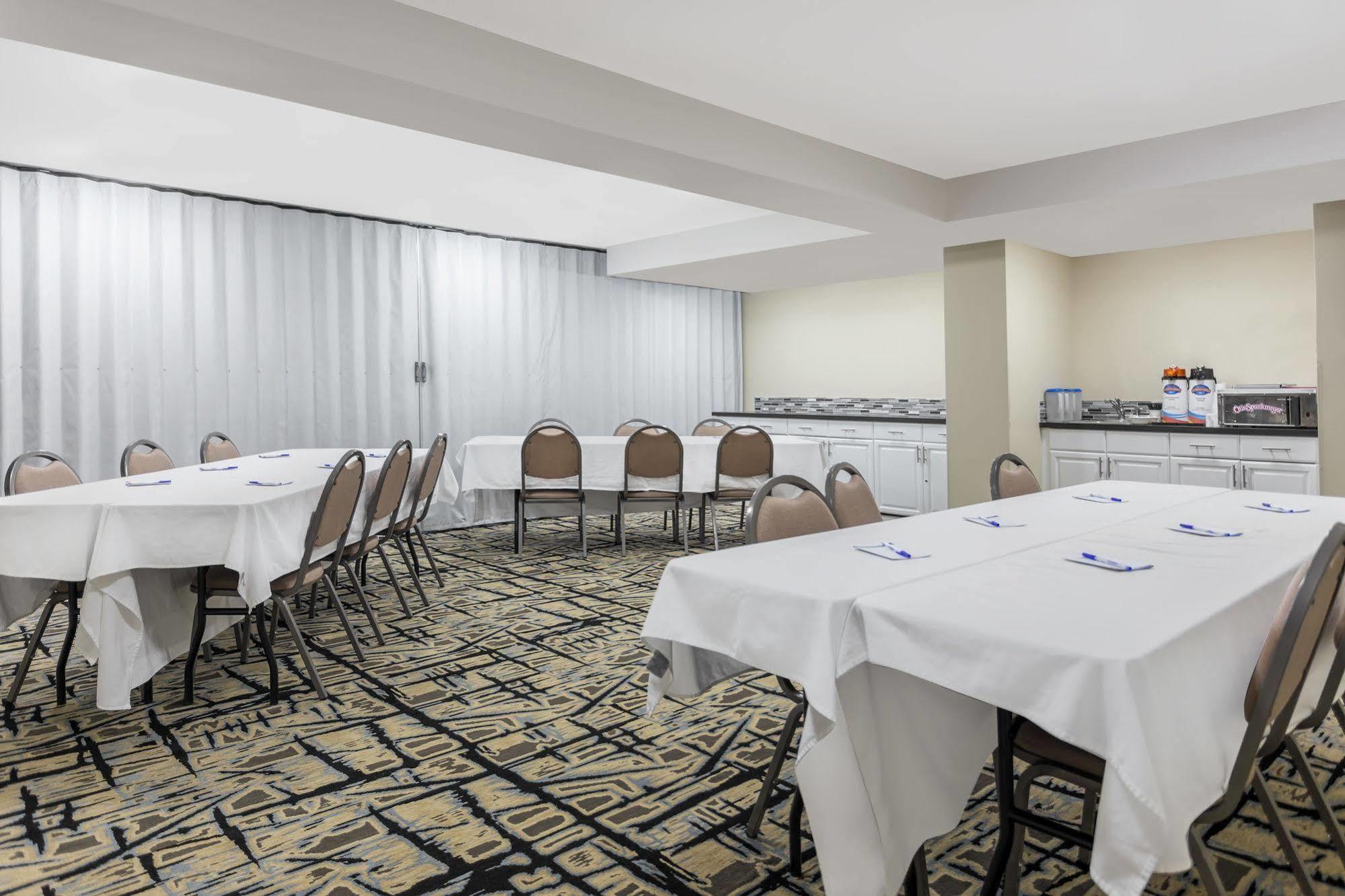 Silverstone Inn & Suites Spokane Valley Exteriér fotografie